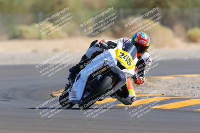 media/Sep-25-2022-CVMA (Sun) [[ee08ed6642]]/Race 6 Amateur Supersport Open/